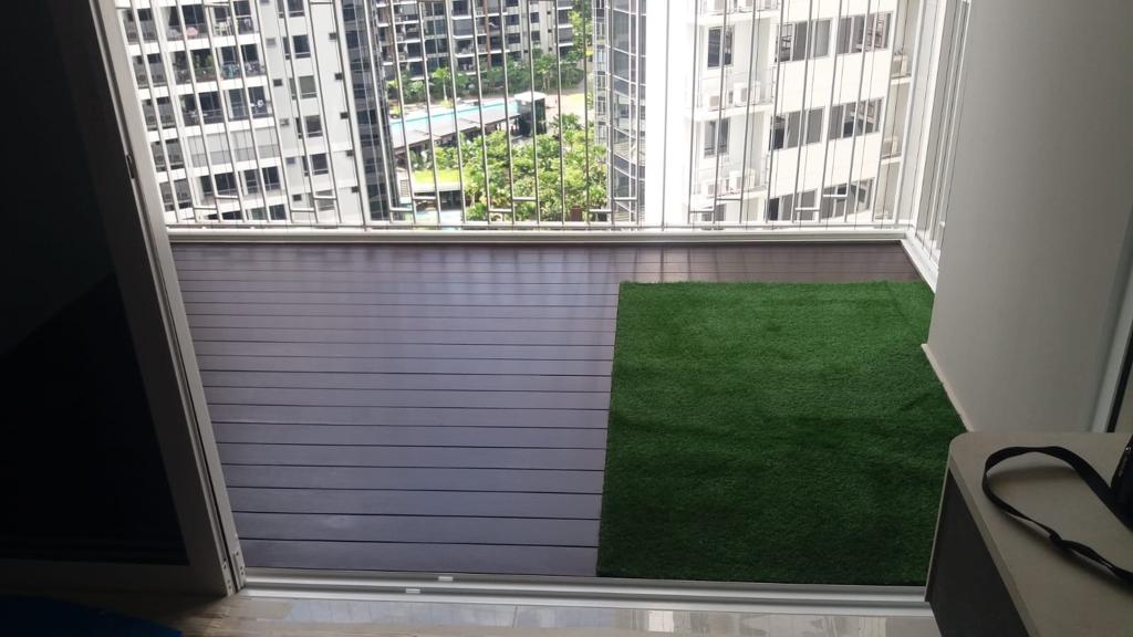 Chengal Decking With Turf